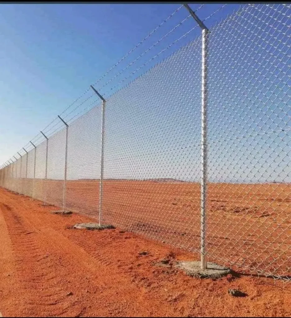 شبك للمواقع المفتوحة من أعمال أُسس العواصم في الرياض